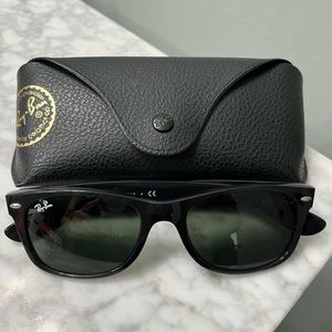 New Wayfarer Raybans